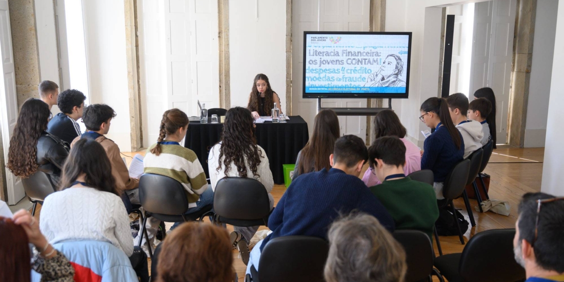 Casa Branca de Gramido recebeu sessão distrital do Parlamento dos Jovens